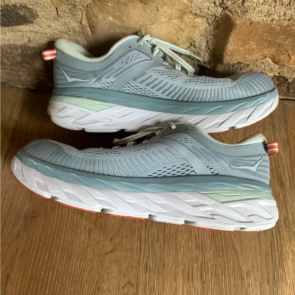 Hoka one Bondi 7 women’s sneaker size 9.5 price firm!